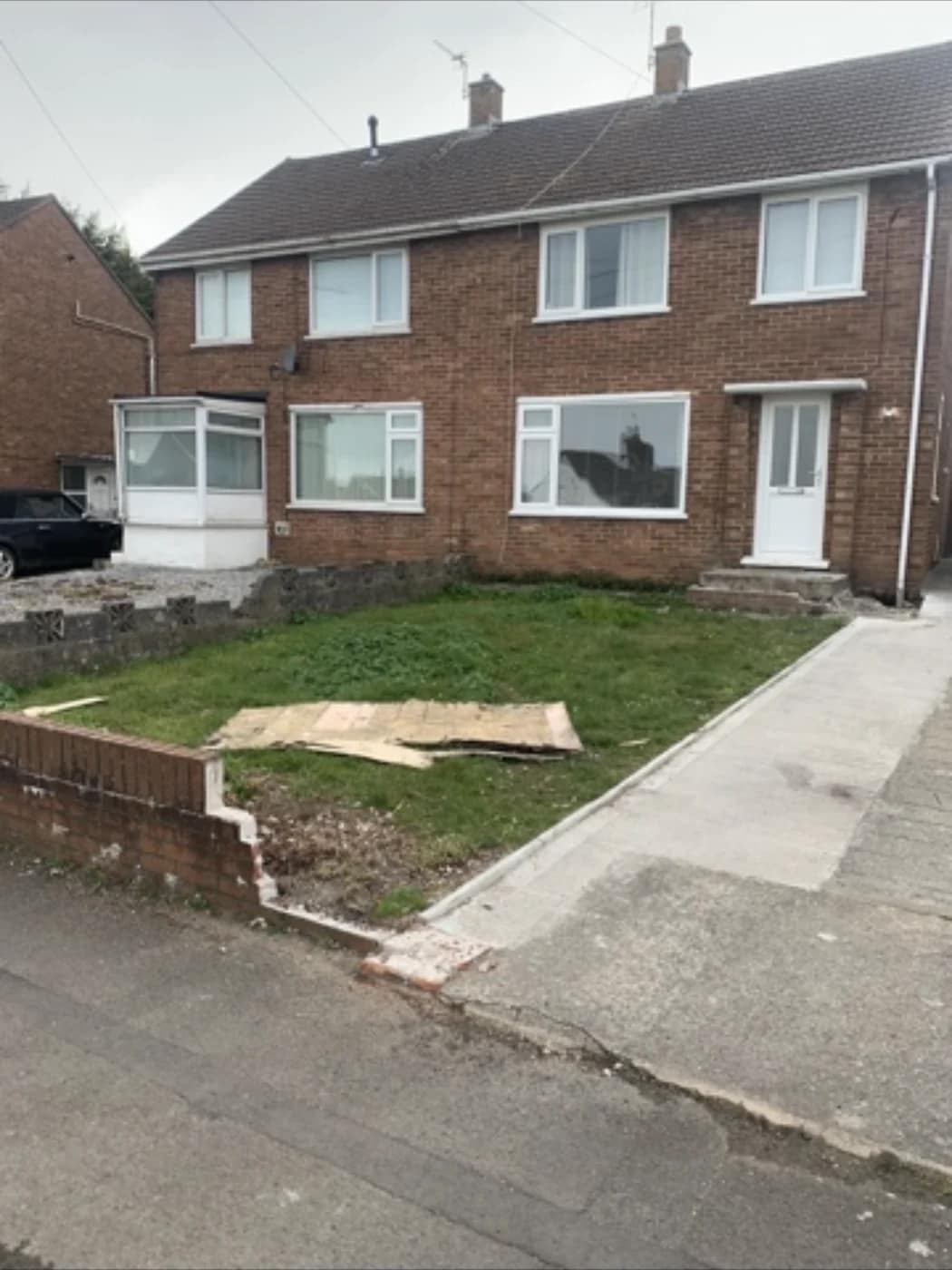 Front garden before driveway installation bridgend by HJB