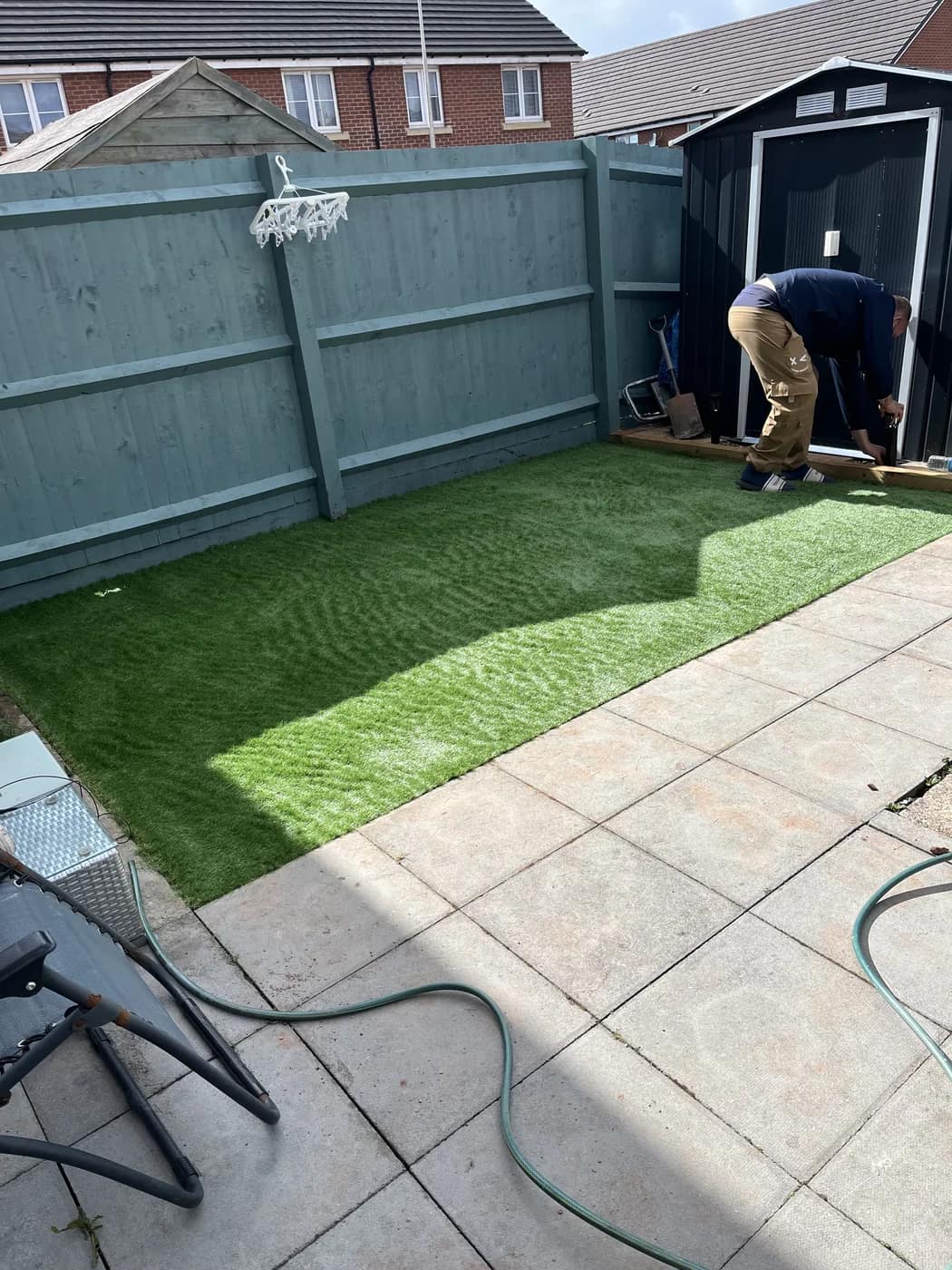 Artificial grass installation small garden pyle by HJB